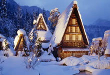 燃情赛场：球迷热情点燃全场